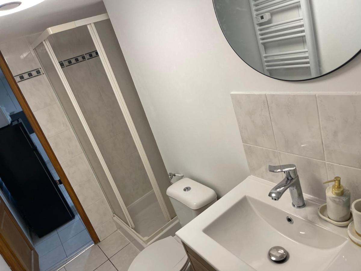 Le Victoria Apartment Honfleur Bagian luar foto